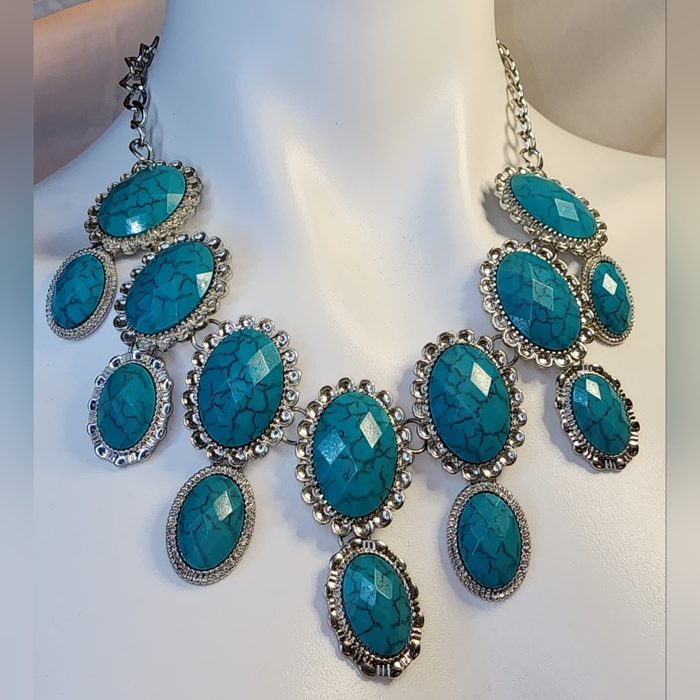 Turquoise Color & Silvertone  Statement Necklace